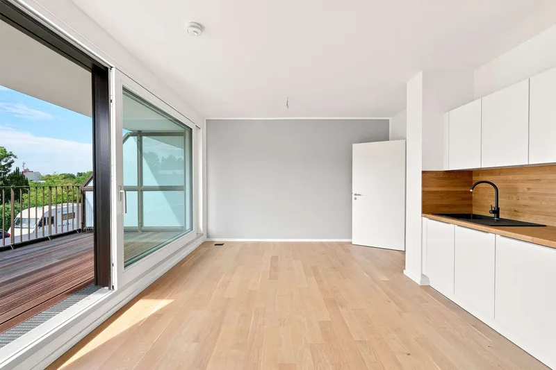 3 Zimmer mit 2 Balkonen und Masterbad, Gäste-WC und Einbauküche I Sofortbezug — photo 1